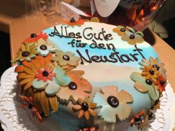 Zum Neustart gab&#039;s ne Torte...